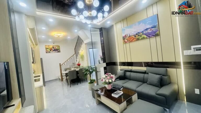 [Review Nhà Đất Sổ Đỏ] Nhà phố 4 tầng tại đường Nguyễn Phúc Chu, Tân Bình – Vị trí đắc địa gần sân bay với pháp lý sổ đỏ đầy đủ