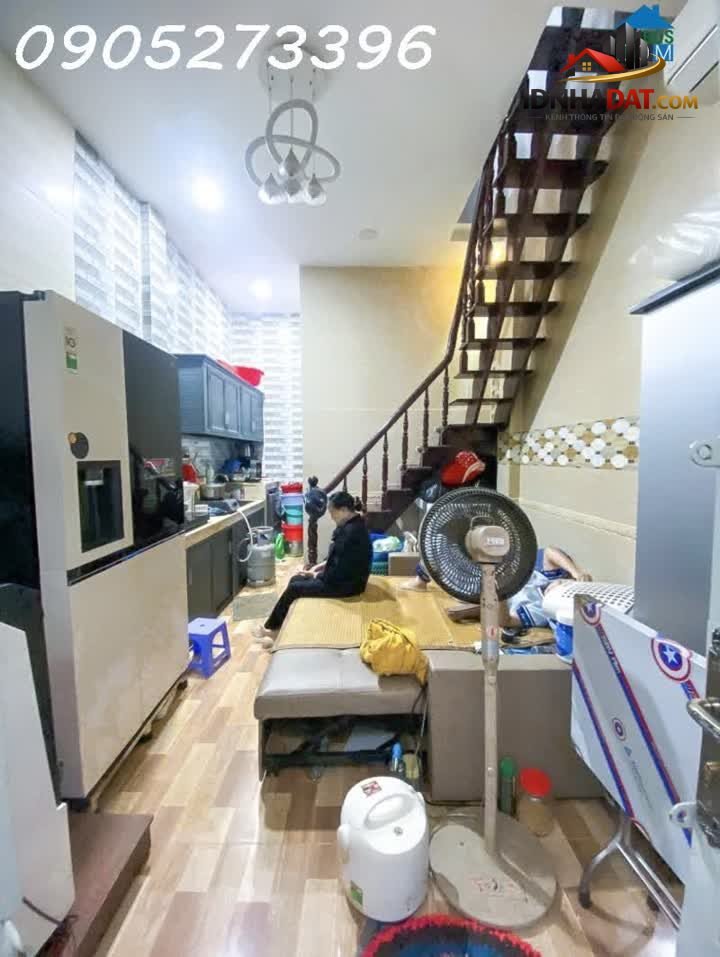 [Đánh Giá Bất Động Sản Sổ Đỏ] Nhà phố thổ cư có sổ đỏ tại Tân Bình, Hồ Chí Minh – Vị trí đắc địa, pháp lý rõ ràng