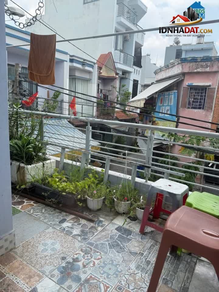 [Đánh Giá Bất Động Sản Sổ Đỏ] Nhà Lô Góc Đầu Tư Tại Bình Tân – Vị Trí Đắc Địa Giáp Tân Phú