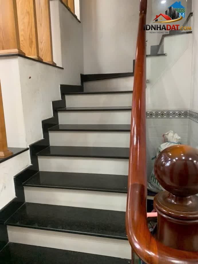 [Đánh Giá Bất Động Sản Sổ Đỏ] Nhà 3 Tầng Hẻm Xe Tải 6M Tại Bình Hưng Hòa A, Bình Tân