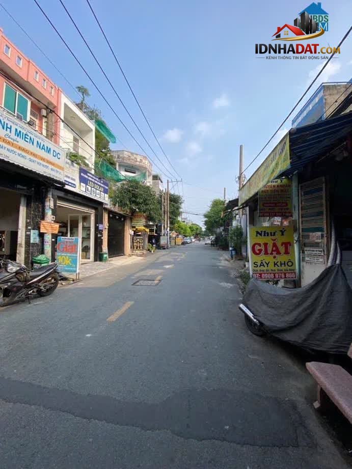 [Đánh Giá Bất Động Sản Sổ Đỏ] Nhà Phố 80m2 Hẻm Xe Hơi Tránh Nhau Tại Bình Tân, TP Hồ Chí Minh – Pháp Lý Rõ Ràng, Tiềm Năng Tăng Giá Cao