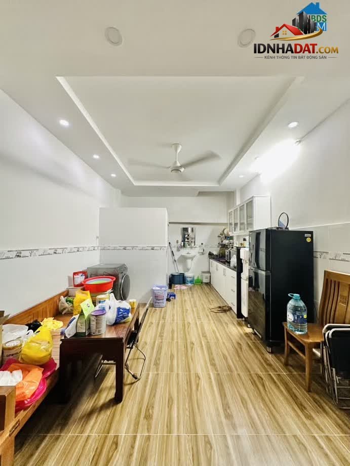 [Đánh Giá Bất Động Sản Sổ Đỏ] Nhà phố thổ cư 55m2 tại Tân Bình, vị trí vàng gần bờ kè Trường Sa