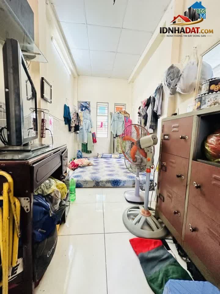 [Đánh Giá Bất Động Sản Sổ Đỏ] Nhà 3 Tầng Nở Hậu Tân Phú, Vị Trí Đắc Địa Gần Tân Bình