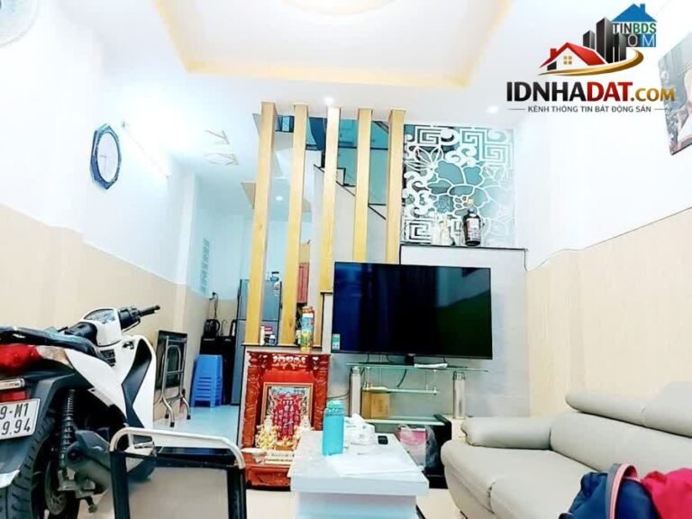 [Review Nhà Đất Sổ Đỏ] Nhà Phố 3 Tầng BTCT Âu Cơ, Tân Bình: Pháp Lý Rõ Ràng, Vị Trí Thuận Lợi