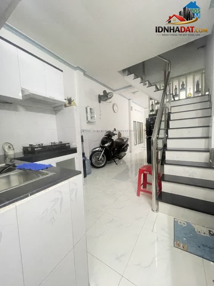 [Đánh Giá Bất Động Sản Sổ Đỏ] Nhà Lô Góc 2 Mặt Thoáng Tại Phú Thọ Hòa, Tân Phú – Vị Trí Đắc Địa Với Pháp Lý Sổ Đỏ