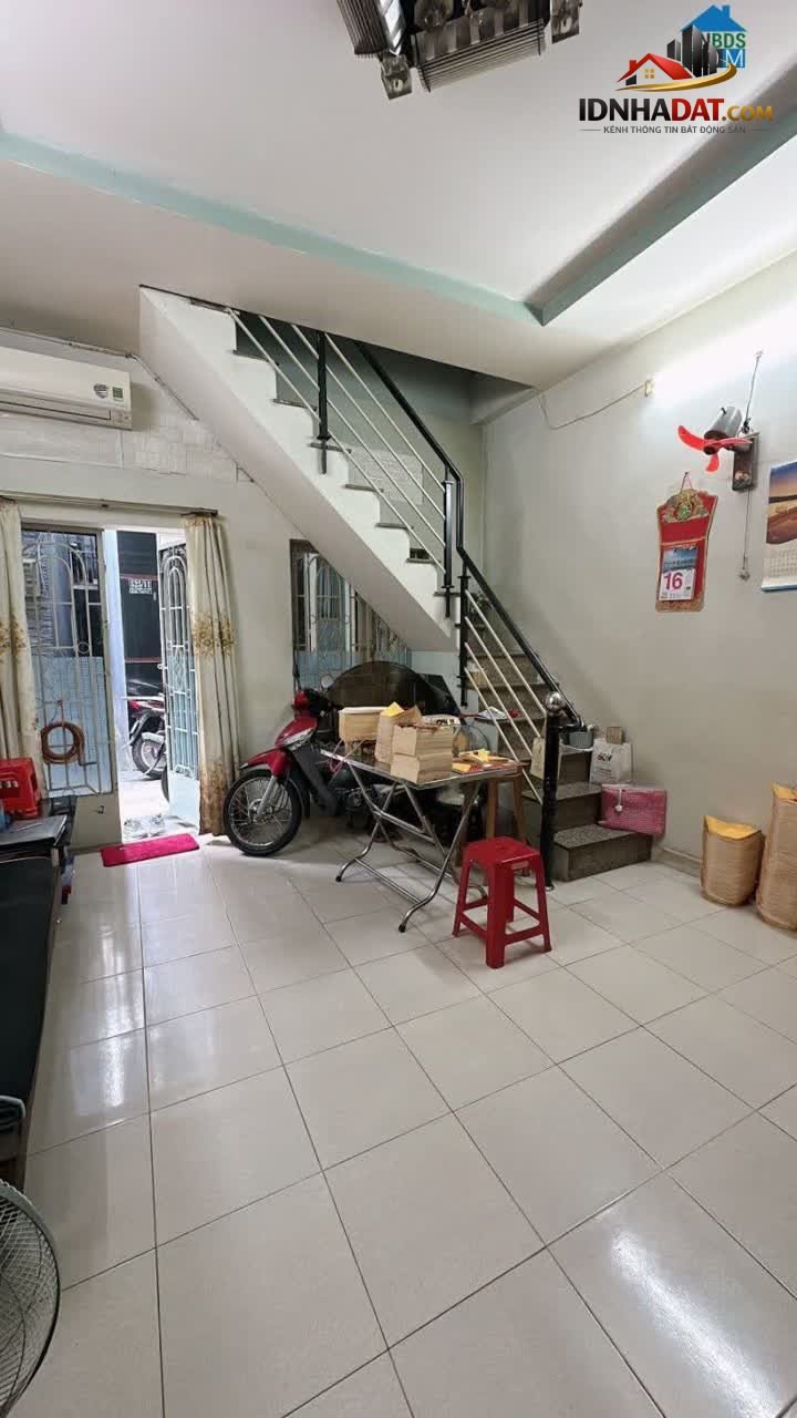 [Đánh Giá Bất Động Sản Sổ Đỏ] Nhà Mặt Phố 2 Tầng Tại P15 Tân Bình, Gần Sân Bay Tân Sơn Nhất