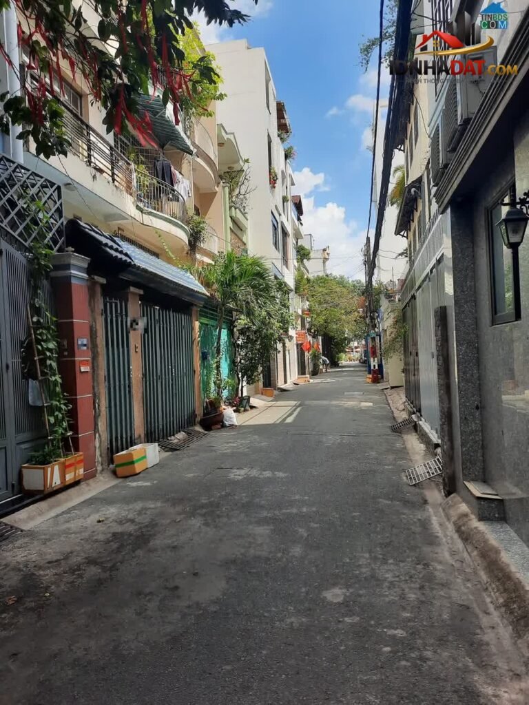 [Review Nhà Đất Sổ Đỏ] Nhà phố 40m2 giá 5 tỷ tại Tân Sơn Nhì, TP.HCM – Pháp lý sổ đỏ rõ ràng, vị trí vàng thuận tiện