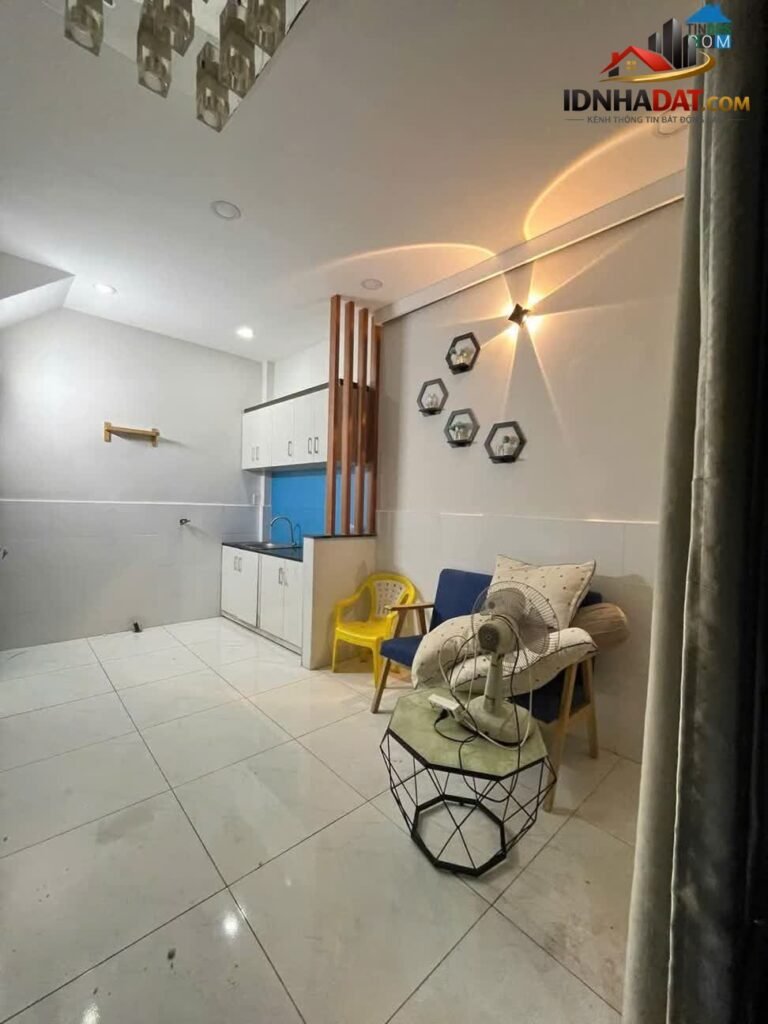 [Đánh Giá Bất Động Sản Sổ Đỏ] Nhà Phố 3 Tầng Sát Mặt Tiền Gò Dầu, Tân Phú – Pháp Lý Sổ Đỏ Rõ Ràng