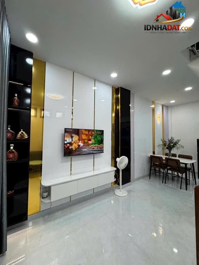 [Đánh Giá Bất Động Sản Sổ Đỏ] Nhà 2 Tầng 24m² Tại Phường 4, Tân Bình: Vị Trí Chiến Lược Với Sổ Đỏ Rõ Ràng