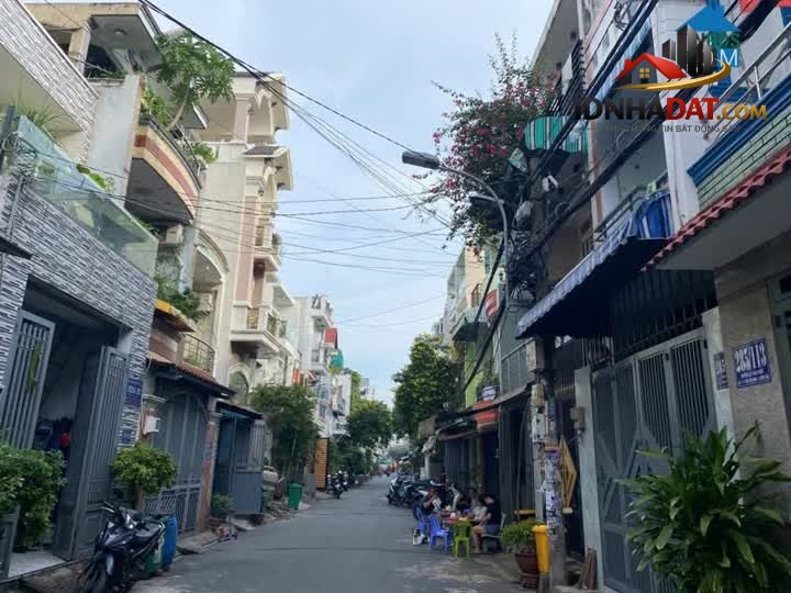 [Review Nhà Đất Sổ Đỏ] Nhà Hẻm Xe Hơi 3 Tầng Tại Lê Văn Quới, Bình Tân – Vị Trí Đắc Địa Với Sổ Đỏ Rõ Ràng