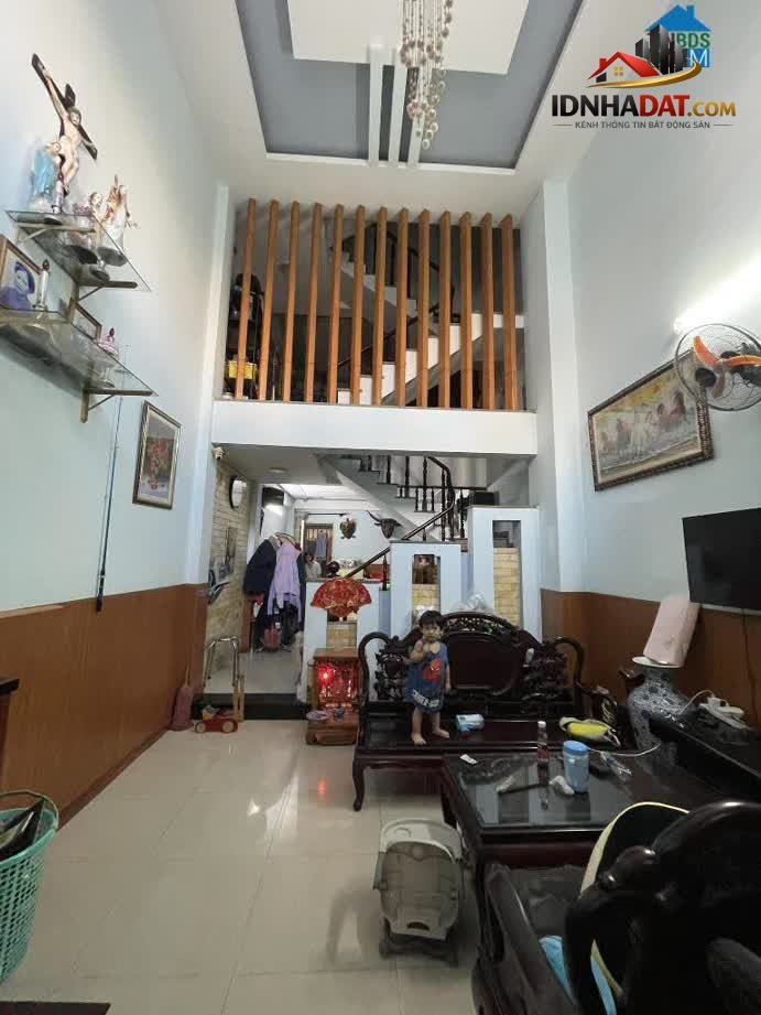 [Đánh Giá Bất Động Sản Sổ Đỏ] Nhà Phố HXH Gò Dầu, Tân Phú: Vị Trí Đắc Địa, Pháp Lý Rõ Ràng