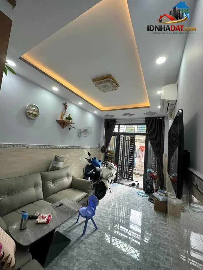 [Đánh Giá Bất Động Sản Sổ Đỏ] Nhà Mặt Phố 2 Tầng Tại Quận Tân Bình, TP Hồ Chí Minh – Sổ Đỏ Chính Chủ