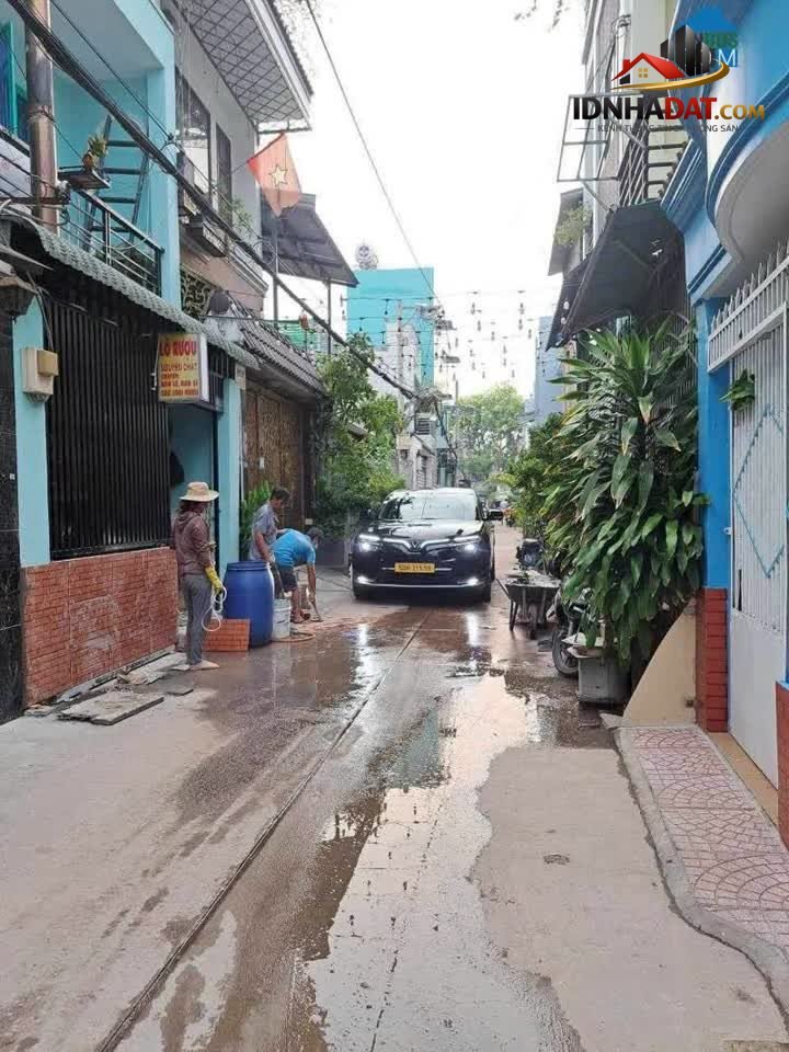 [Review Nhà Đất Sổ Đỏ] Nhà phố 3 tầng tại Lê Văn Quới, Bình Tân – Vị trí thuận lợi, sổ đỏ đầy đủ