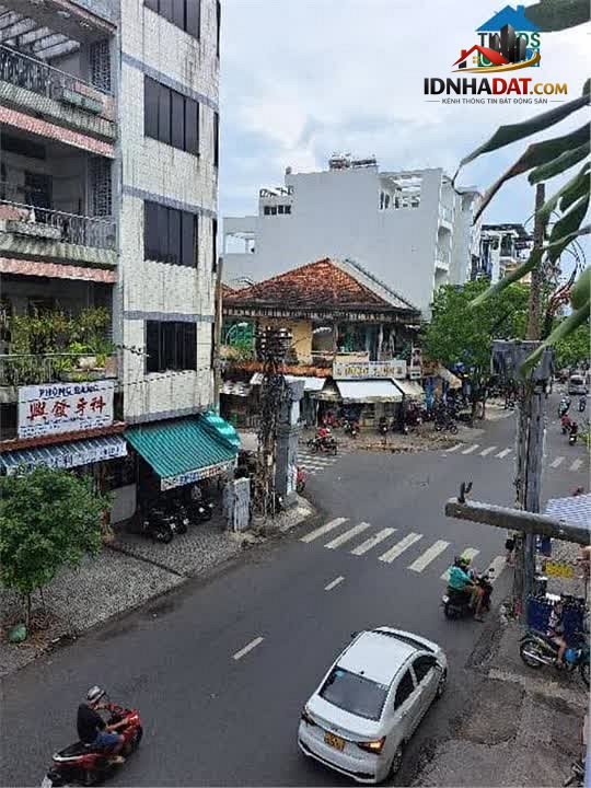 [Đánh Giá Bất Động Sản Sổ Đỏ] Nhà Mặt Phố Bàu Cát, Tân Bình: Vị Trí Đắc Địa, Sổ Đỏ Rõ Ràng