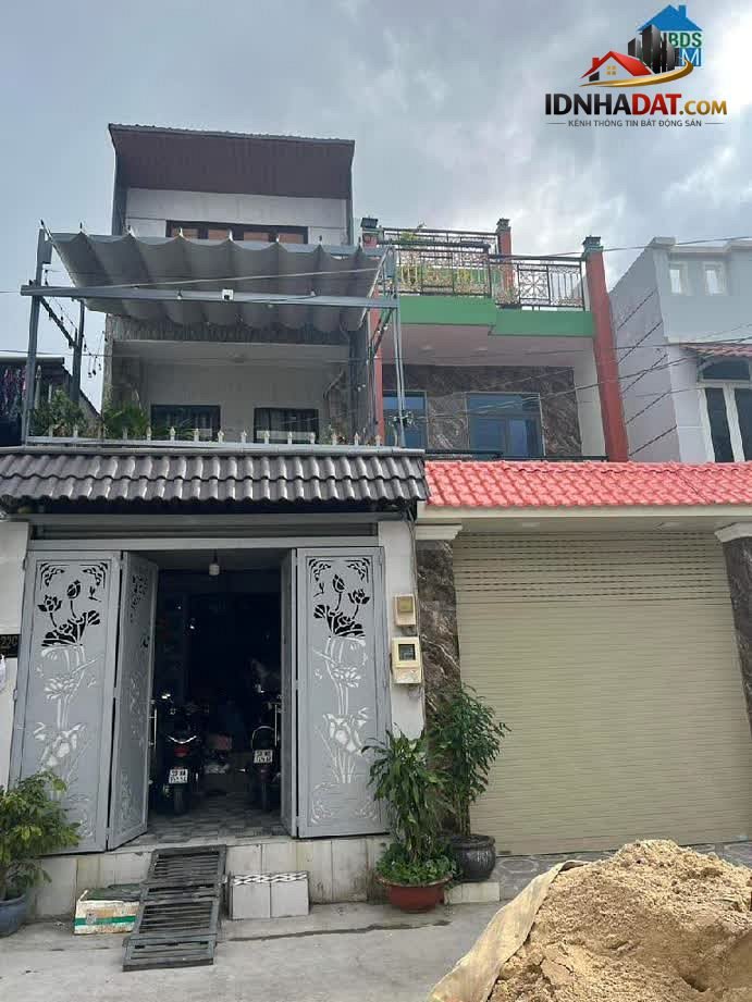 [Đánh Giá Bất Động Sản Sổ Đỏ] Nhà phố 2 tầng tại Bình Tân, pháp lý sổ đỏ rõ ràng, tiềm năng tăng giá