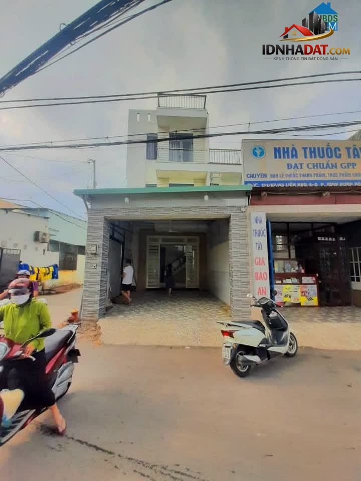 [Đánh Giá Bất Động Sản Sổ Đỏ] Nhà phố thổ cư có sổ đỏ tại Liên Khu 4-5, Bình Tân – Vị trí đắc địa cho đầu tư