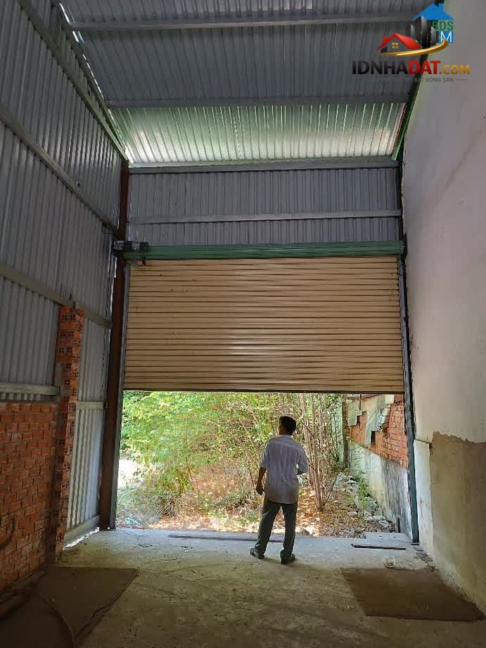 [Đánh Giá Bất Động Sản Sổ Đỏ] Nhà C4 Hương Lộ 2, Bình Tân: Tiềm năng khai thác với sổ đỏ đầy đủ