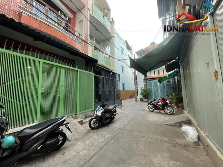 [Đánh Giá Bất Động Sản Sổ Đỏ] Nhà Hẻm Xe Hơi 7 Chỗ, 40m² Tô Hiệu, Tân Phú – Pháp Lý Rõ Ràng, Vị Trí Đắc Địa