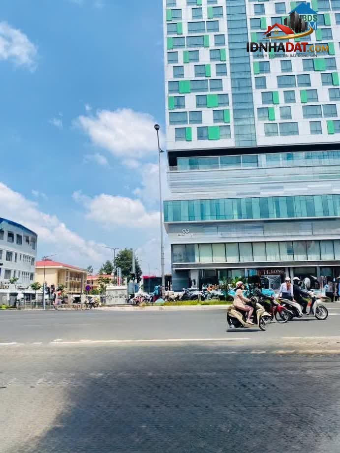 [Đánh Giá Bất Động Sản Sổ Đỏ] Nhà Phố HXH Cộng Hòa, Tân Bình – Vị Trí Kim Cương và Pháp Lý Sổ Đỏ Rõ Ràng