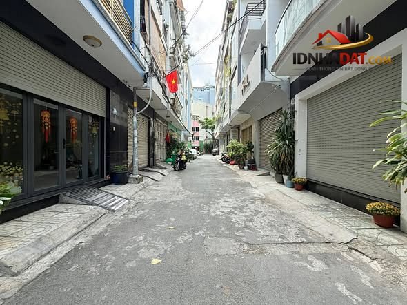 [Đánh Giá Bất Động Sản Sổ Đỏ] Nhà Mặt Tiền Đường Hoa Lài, Phường 7, Quận Phú Nhuận – Vị Trí Đắc Địa, Sổ Đỏ Rõ Ràng
