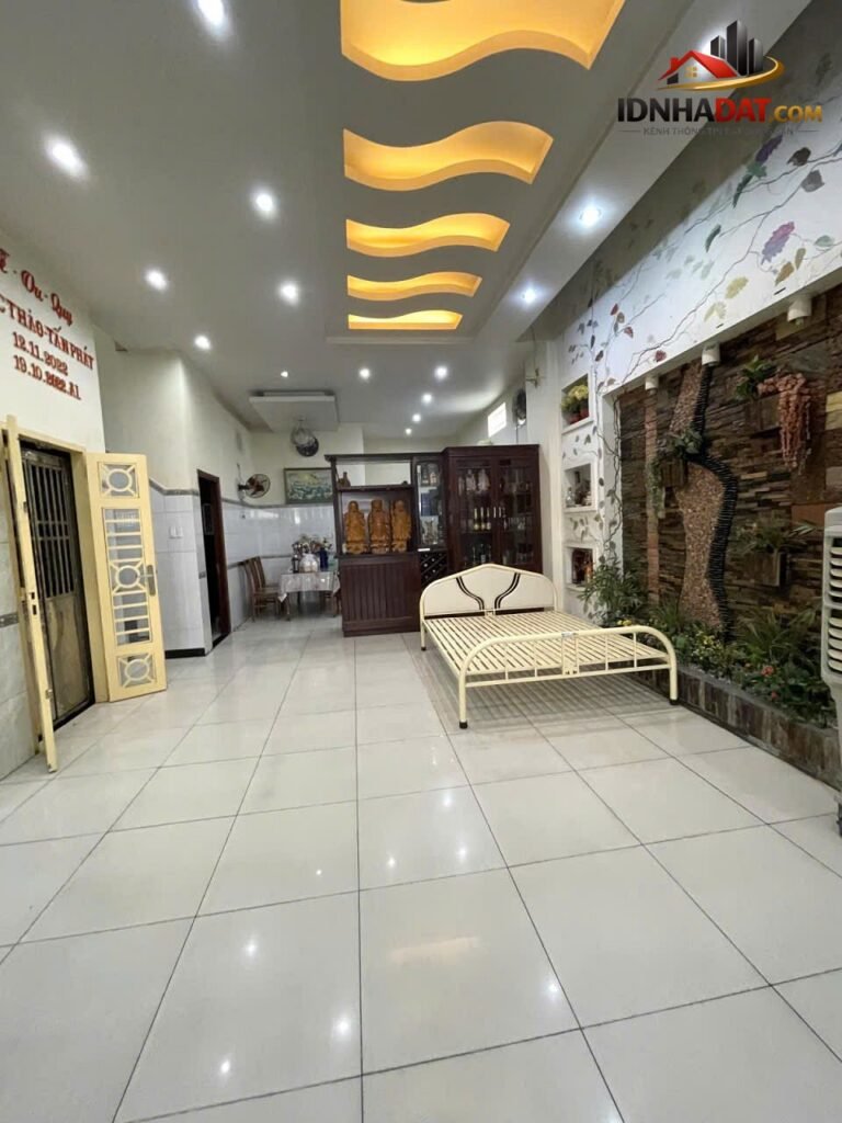 [Đánh Giá Bất Động Sản Sổ Đỏ] Nhà Mặt Phố Tại Chợ Bình Thành, Quận Bình Tân – Pháp Lý Rõ Ràng, Tiềm Năng Tăng Giá Cao
