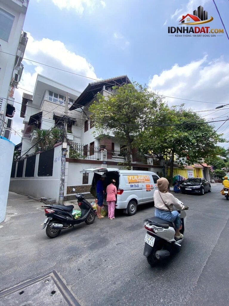 [Đánh Giá Bất Động Sản Sổ Đỏ] Biệt thự 4 tầng góc 2 mặt tiền tại Bình Thạnh, TP Hồ Chí Minh với sổ đỏ chính chủ