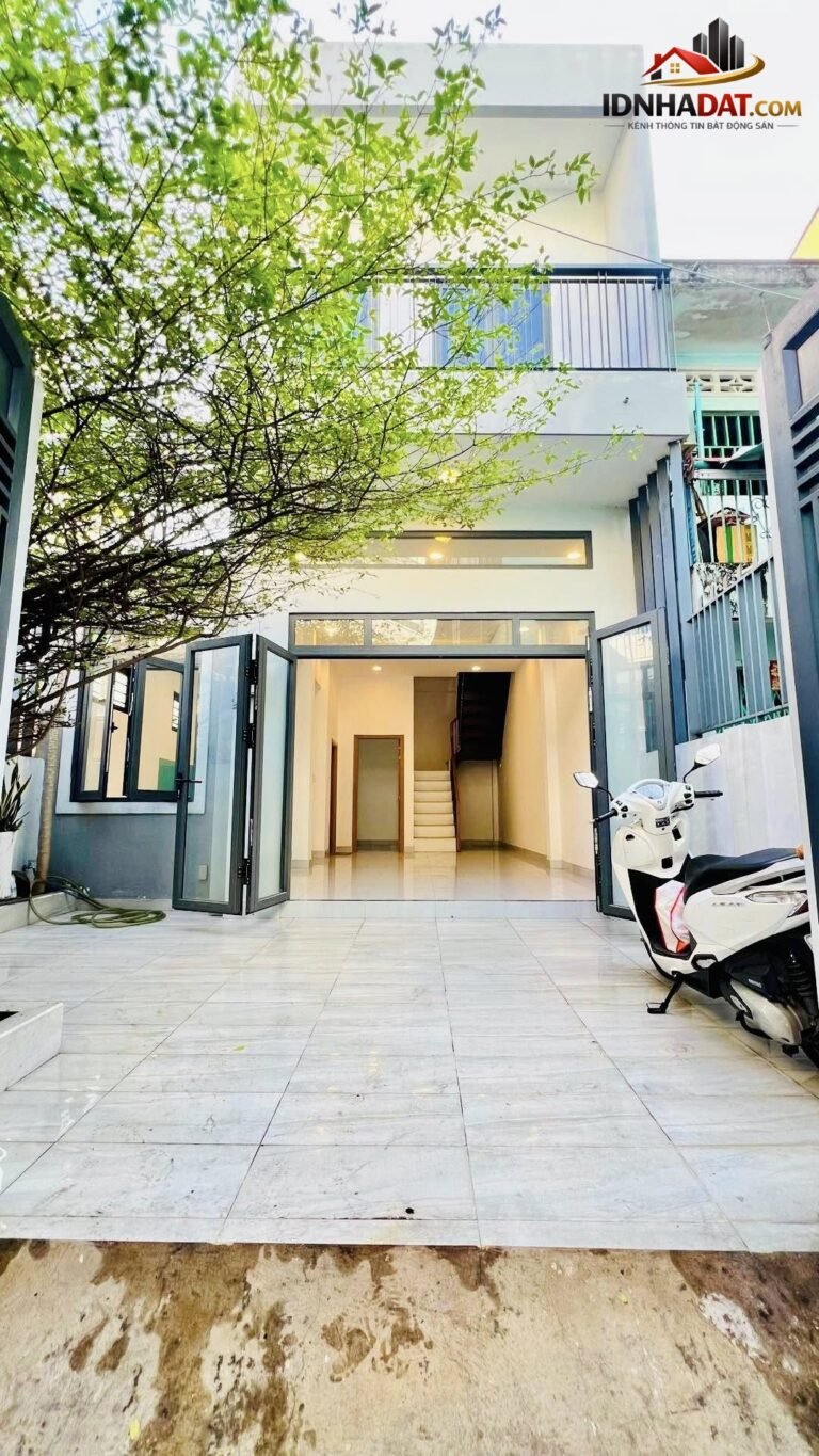 [Review Nhà Đất Sổ Đỏ] Nhà phố lô góc 2 mặt hẻm xe hơi tại Tân Phú – Pháp lý rõ ràng, tiềm năng tăng giá cao