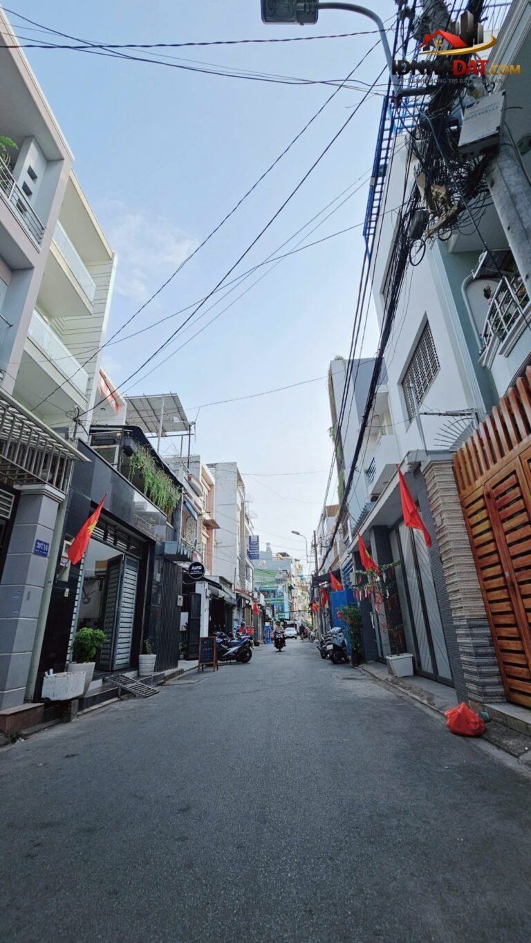 [Đánh Giá Bất Động Sản Sổ Đỏ] Nhà Mặt Tiền Bàu Cát, Tân Bình: Cơ Hội Đầu Tư Giá Trị Thực Với Sổ Đỏ