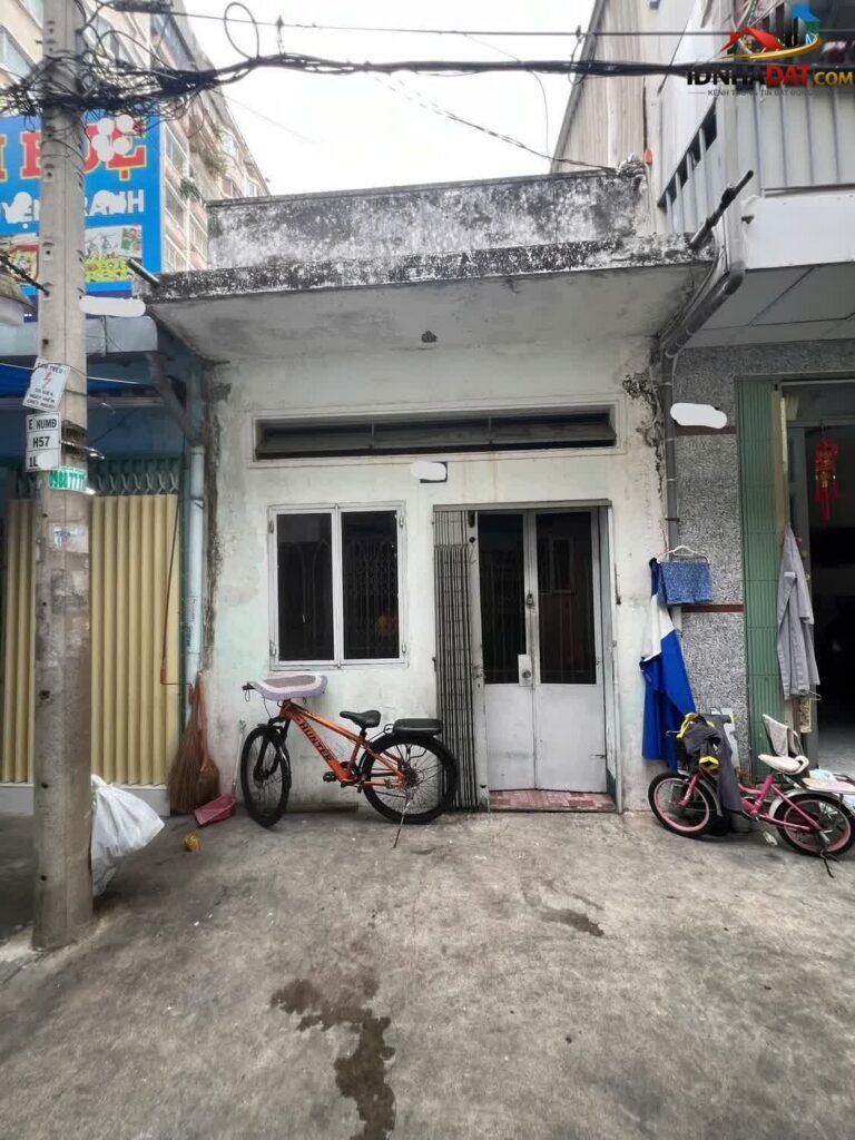 [Đánh Giá Bất Động Sản Sổ Đỏ] Nhà phố Quận 5, TP.HCM: Vị trí đắc địa, pháp lý rõ ràng với sổ đỏ