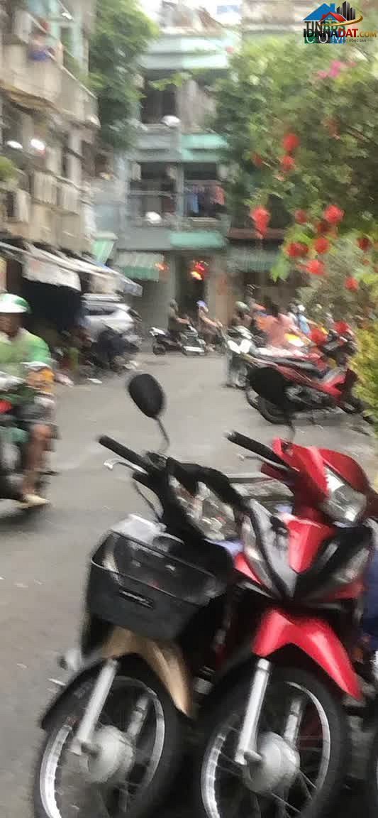 [Đánh Giá Bất Động Sản Sổ Đỏ] Nhà phố thổ cư Quận 10, HCM – Vị trí đắc địa, pháp lý sổ đỏ 37m²