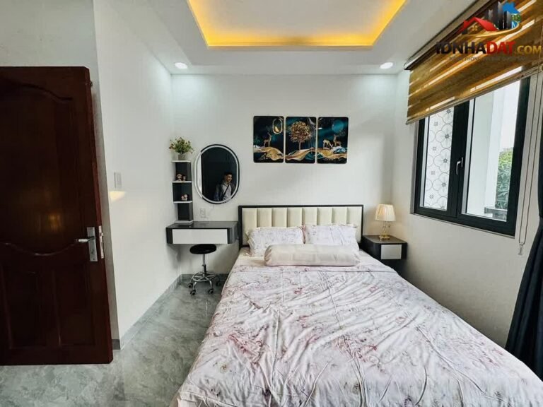 [Đánh Giá Bất Động Sản Sổ Đỏ] Nhà phố 5 tầng tại Phường 11, Quận Gò Vấp, TP.HCM – Giá 8.5 tỷ với sổ đỏ đầy đủ