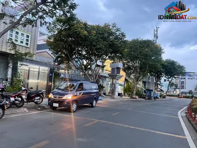 [Đánh Giá Bất Động Sản Sổ Đỏ] Nhà Mặt Phố Quận 6, Hồ Chí Minh: Cơ Hội Đầu Tư Tiềm Năng Với Sổ Đỏ Rõ Ràng