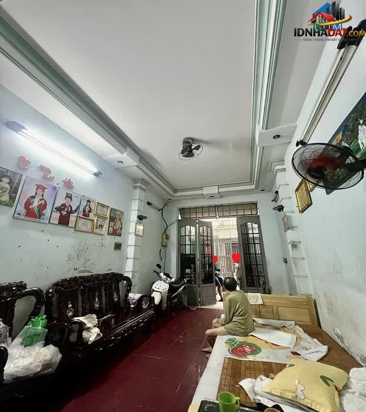 [Đánh Giá Bất Động Sản Sổ Đỏ] Nhà Phố 3 Tầng Tại Hẻm 8m Đồng Xoài, Tân Bình – Pháp Lý Sổ Đỏ Rõ Ràng