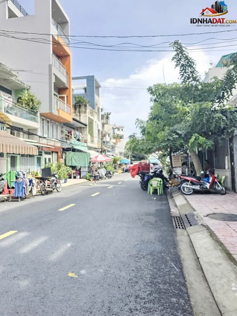 [Đánh Giá Bất Động Sản Sổ Đỏ] Nhà Mặt Tiền Kinh Doanh Tại Đường Cư Xá Phú Lâm D, Quận 6 – Tiềm Năng Đầu Tư Cao