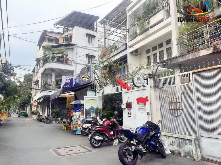 [Đánh Giá Bất Động Sản Sổ Đỏ] Nhà mặt tiền Trường Sa, Quận 3, TP.HCM: Đầu tư tiềm năng với sổ đỏ 104 m²