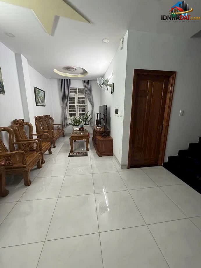 [Review Nhà Đất Sổ Đỏ] Nhà Mặt Phố 70m2 Đường Lộ 43, Quận Thủ Đức – Pháp Lý Sổ Đỏ Rõ Ràng