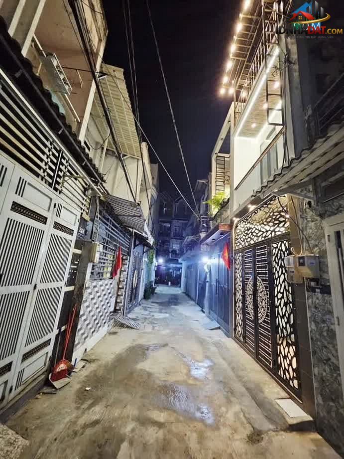 [Đánh Giá Bất Động Sản Sổ Đỏ] Nhà phố thổ cư có sổ đỏ tại Đường Tân Bình, TPHCM – Vị trí thuận lợi, pháp lý rõ ràng