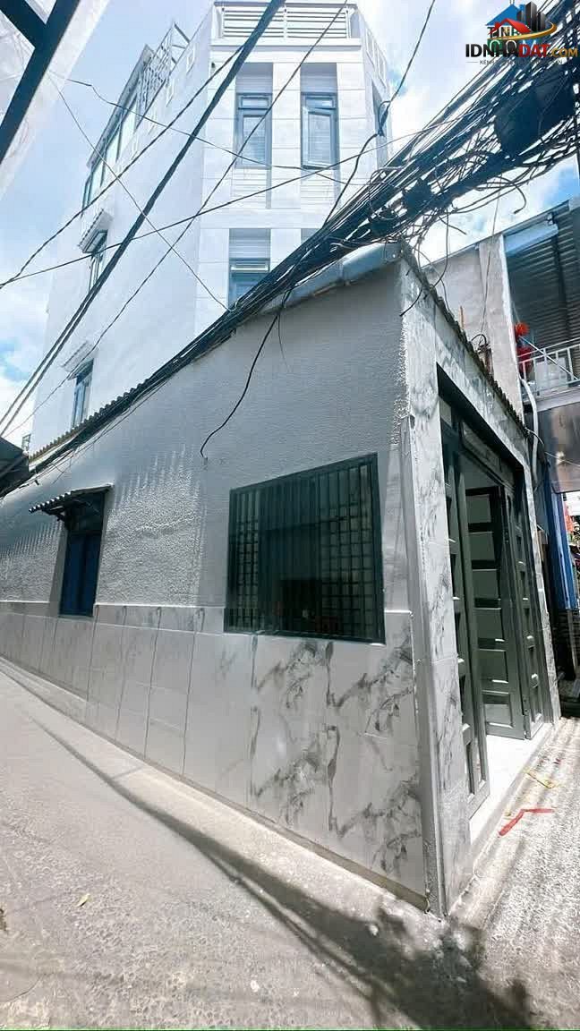 [Review Nhà Đất Sổ Đỏ] Nhà phố 4 tầng Đường Tôn Đản, Quận 4, Hồ Chí Minh – Sổ đỏ riêng, giá trị đầu tư cao