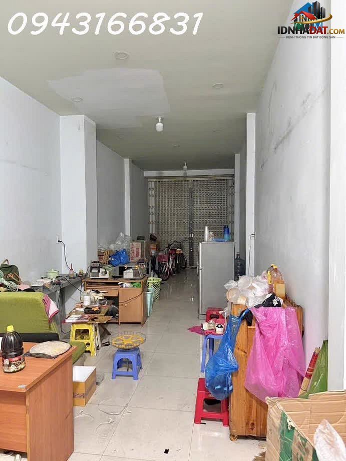 [Đánh Giá Bất Động Sản Sổ Đỏ] Nhà mặt phố Lạc Long Quân, Tân Bình – Vị trí vàng, pháp lý sổ đỏ rõ ràng