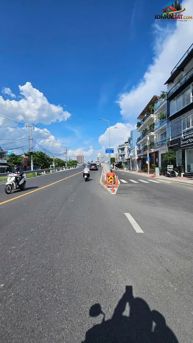 [Đánh Giá Bất Động Sản Sổ Đỏ] Nhà cấp 4 2 mặt tiền Đường Phạm Hữu Lầu, Nhà Bè – Pháp lý rõ ràng, tiềm năng khai thác cao
