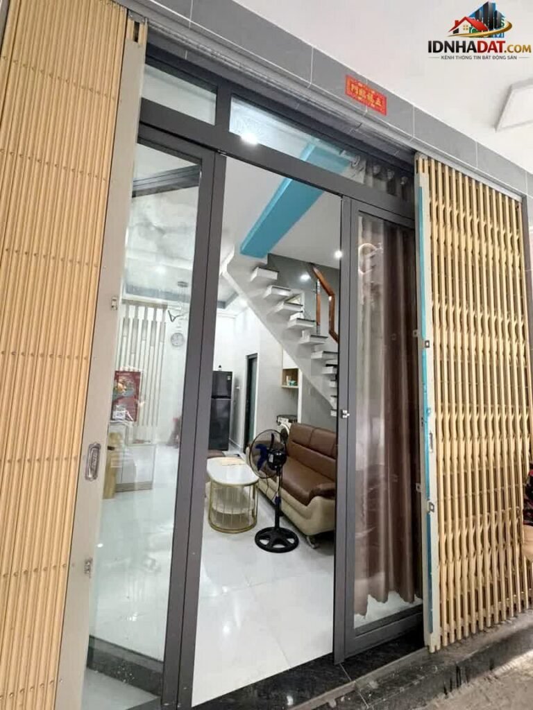 [Đánh Giá Bất Động Sản Sổ Đỏ] Nhà phố thổ cư có sổ đỏ tại Đường Cao Xuân Dục, Quận 5 – Vị trí đắc địa, giá trị gia tăng cao
