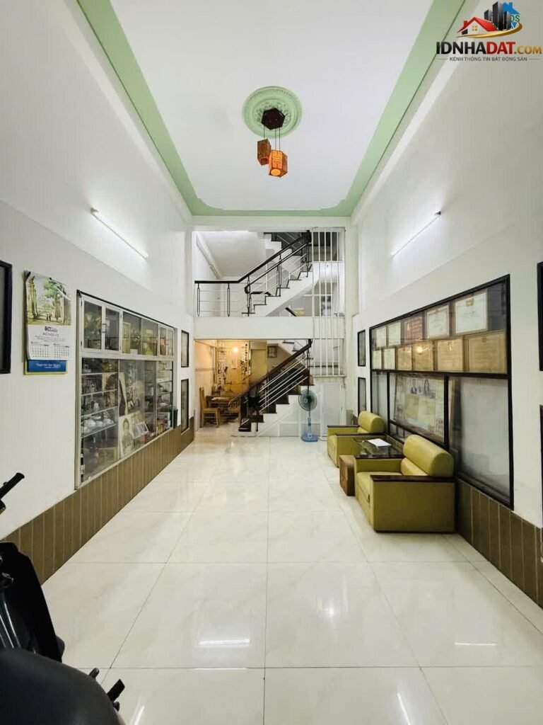 [Đánh Giá Bất Động Sản Sổ Đỏ] Nhà Phố 5 Tầng Đường Thoại Ngọc Hầu, Tân Phú – Pháp Lý Rõ Ràng, Giá 6.7 Tỷ