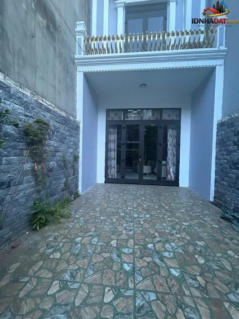 [Đánh Giá Bất Động Sản Sổ Đỏ] Nhà phố 3 tầng tại Đường Vũ Trọng Phụng, Hải Châu, Đà Nẵng – Vị trí đắc địa, pháp lý rõ ràng