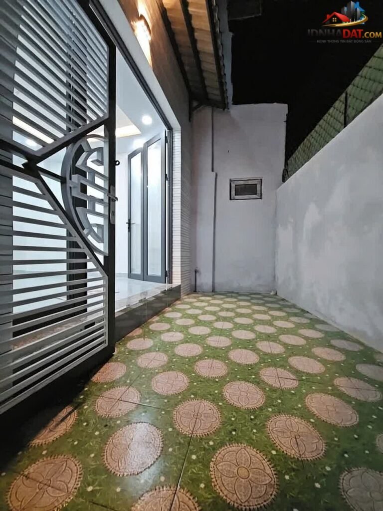 [Review Nhà Đất Sổ Đỏ] Nhà phố 25m² Đường Bến Vân Đồn, Quận 4, TP.HCM – Pháp lý rõ ràng, vị trí tiềm năng