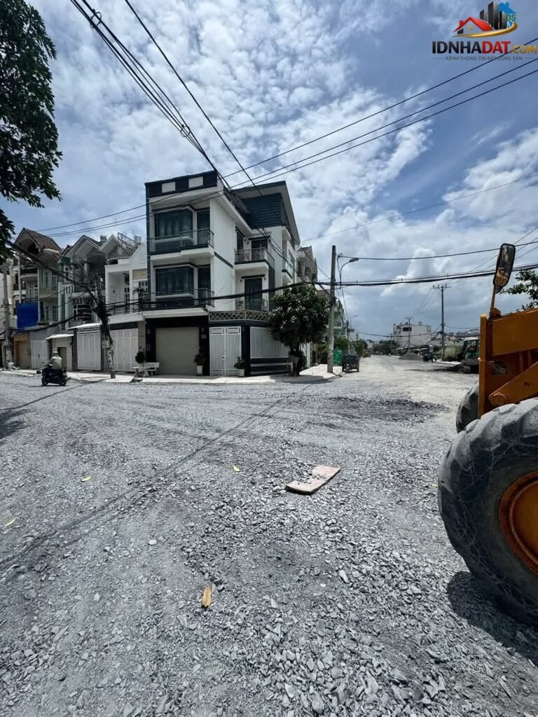 [Đánh Giá Bất Động Sản Sổ Đỏ] Nhà Mặt Phố Kinh Doanh Đường Huỳnh Tấn Phát, Nhà Bè, TP.HCM – Vị Trí Đắc Địa, Pháp Lý Sổ Đỏ