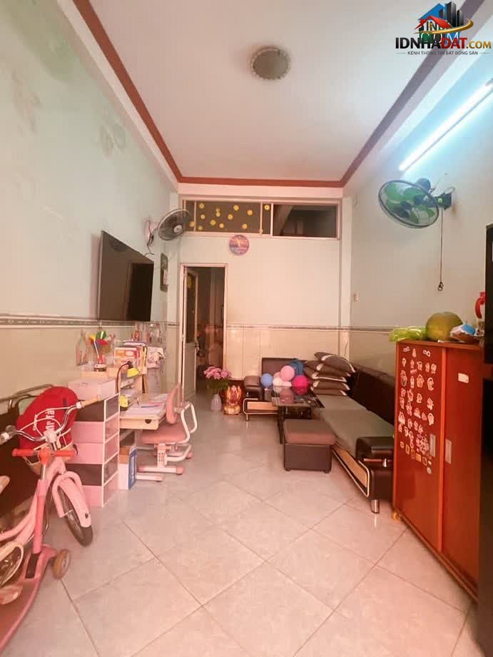 [Đánh Giá Bất Động Sản Sổ Đỏ] Nhà phố 3 tầng tại Lũy Bán Bích, Tân Phú – Pháp lý sổ đỏ rõ ràng