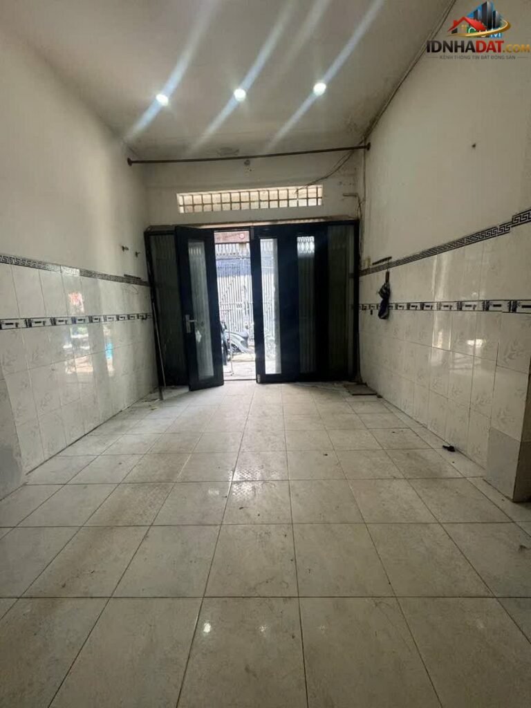 [Đánh Giá Bất Động Sản Sổ Đỏ] Nhà cấp 4 có sổ đỏ 56m² tại Đường Bà Hom, Quận 6, TP.HCM – Tiềm năng xây mới cao