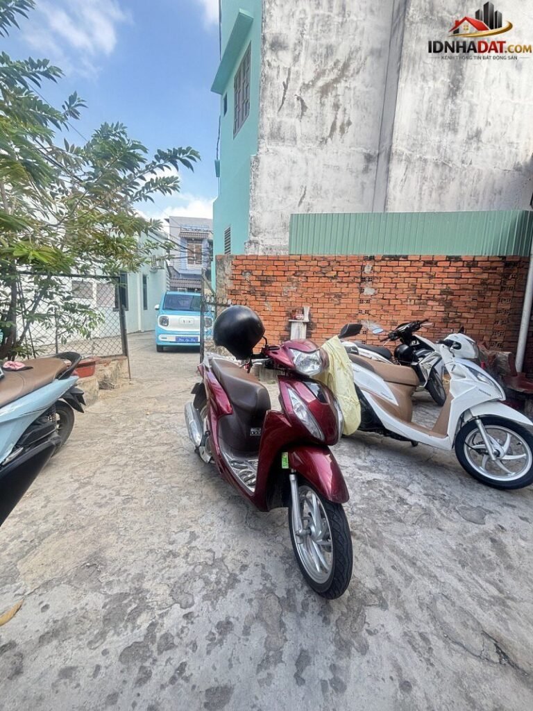 [Đánh Giá Bất Động Sản Sổ Đỏ] Nhà phố thổ cư có sổ đỏ đường Tô Ngọc Vân, Thủ Đức – 176m2, giá 8.1 tỷ