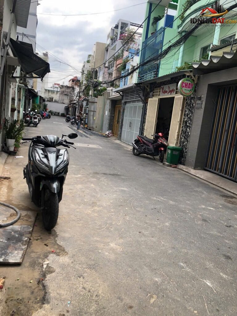 [Đánh Giá Bất Động Sản Sổ Đỏ] Nhà mặt tiền đường Quách Hữu Nghiêm, Tân Phú – Vị trí đắc địa và pháp lý rõ ràng