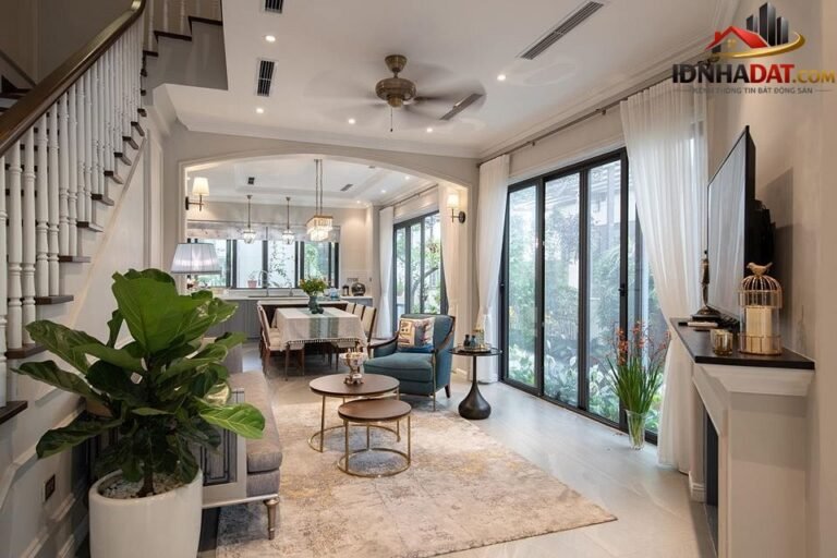 [Review Nhà Đất Sổ Đỏ] Bán nhà văn phòng góc 3 mặt tiền tại Phường 13, Quận 3, TP HCM với sổ đỏ chính chủ
